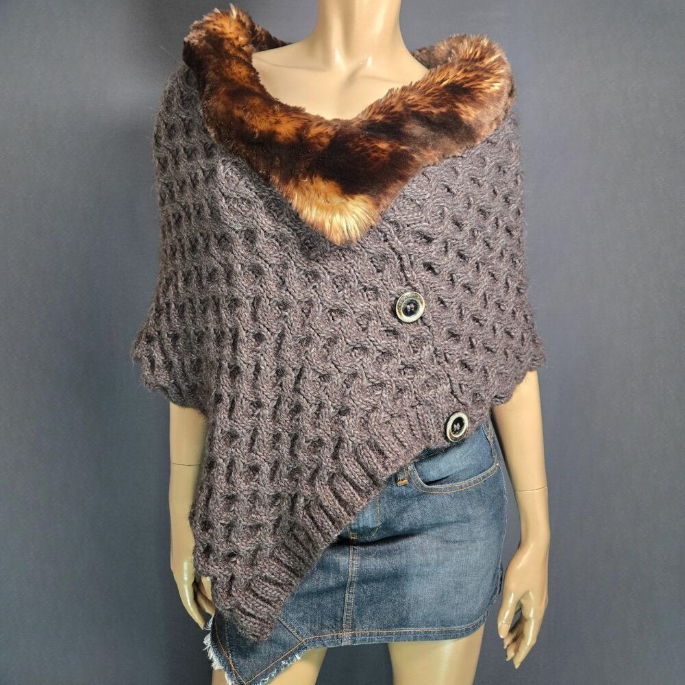 Y2K Brown Wool Poncho Faux Fur Collar Made In Italy Chunky Knit Boho Glam